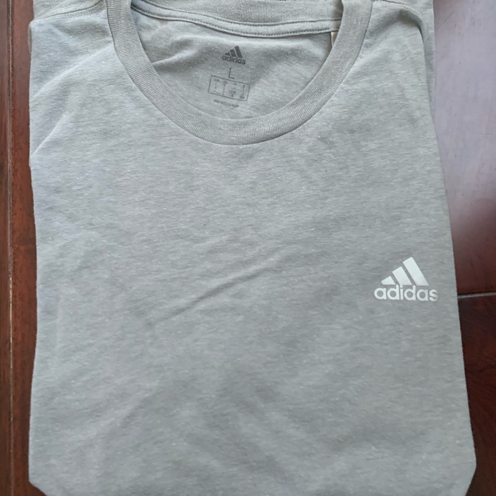 Men’s adidas shirt